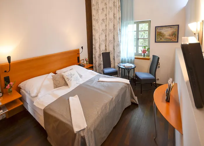 Restaurant & ****hotel Hoeerhof 4* ايدستين