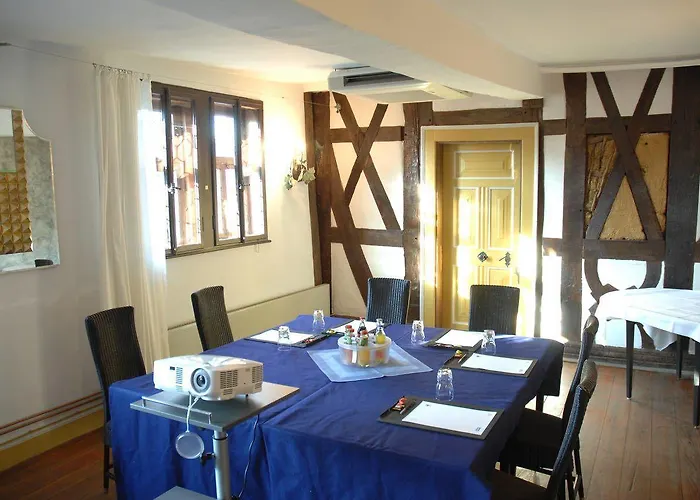 Restaurant & ****hotel Hoeerhof فندق 4*